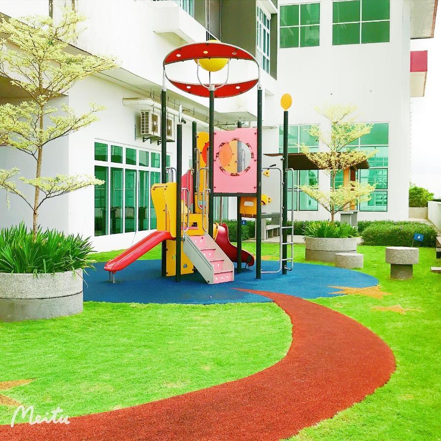 Twin Galaxy By Greatday Apartman Johor Bahru Kültér fotó