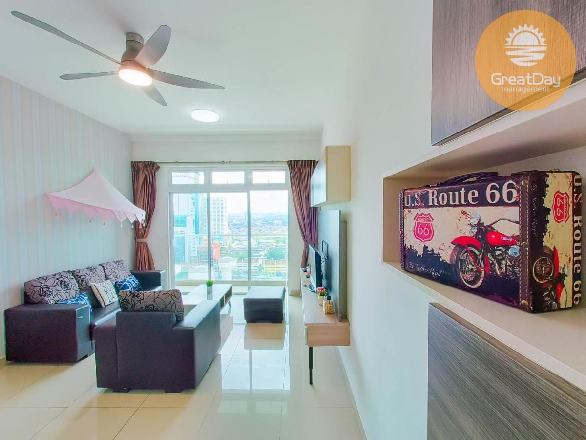 Twin Galaxy By Greatday Apartman Johor Bahru Kültér fotó